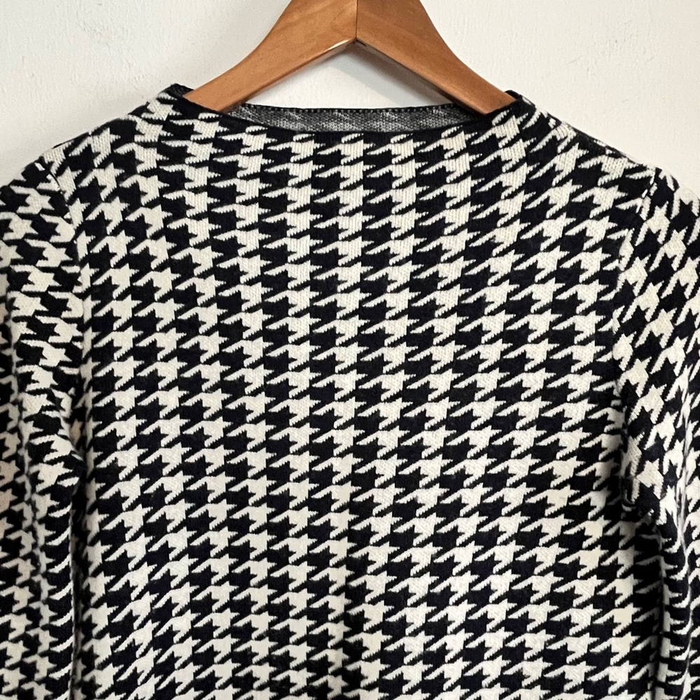 Ann Taylor | Houndstooth Mock Neck Sweater - Picture 6 of 11